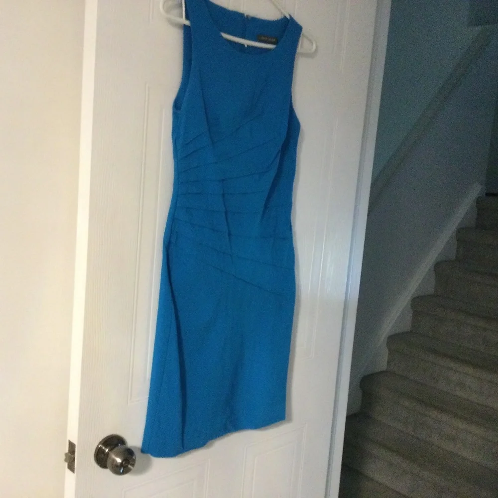Dress - Picture 1 of 5